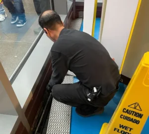 Maintenance of pipe installation in commercial retail facility